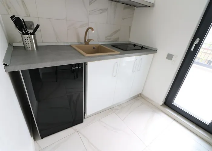 Deluxe Skyline Retreat - Old Town Apartamento
