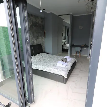 아파트 Deluxe Skyline Retreat - Old Town 부쿠레슈티