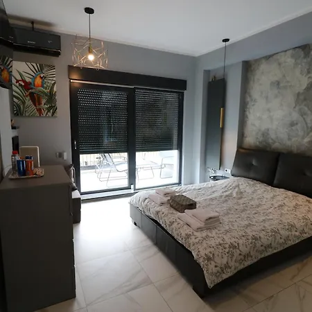 Апартаменти Deluxe Skyline Retreat - Old Town