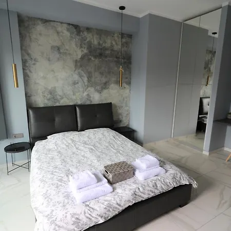Deluxe Skyline Retreat - Old Town דירה בוקרשט