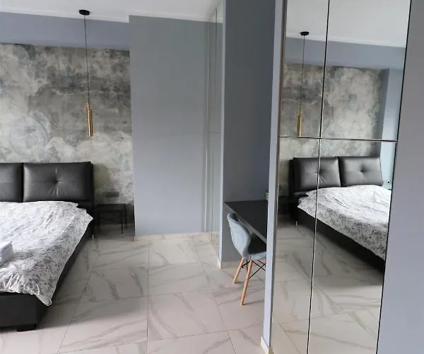 Deluxe Skyline Retreat - Old Town Bucareste